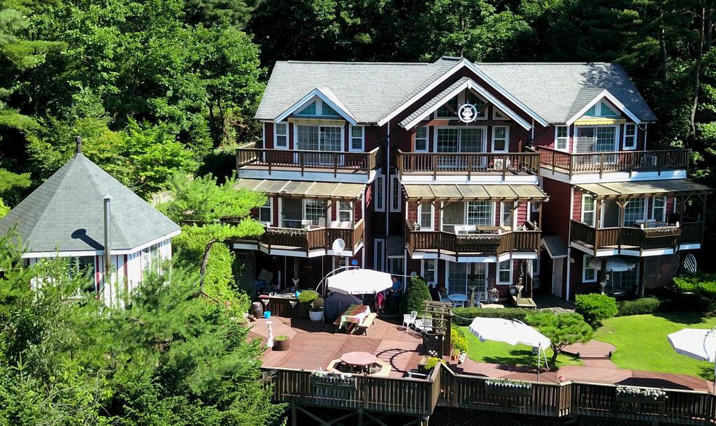 Violin Pension Hoengseong Exterior photo